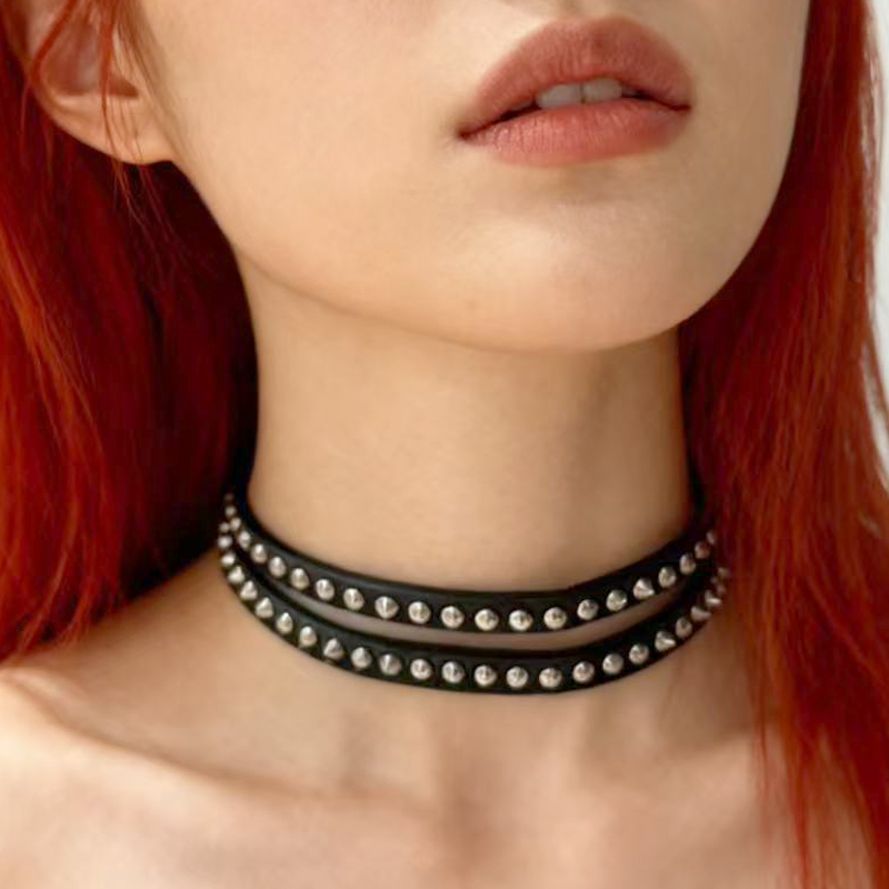 Women'S Accessories In The 90S - Kalung Punk Rivet Choker Kulit Geometris