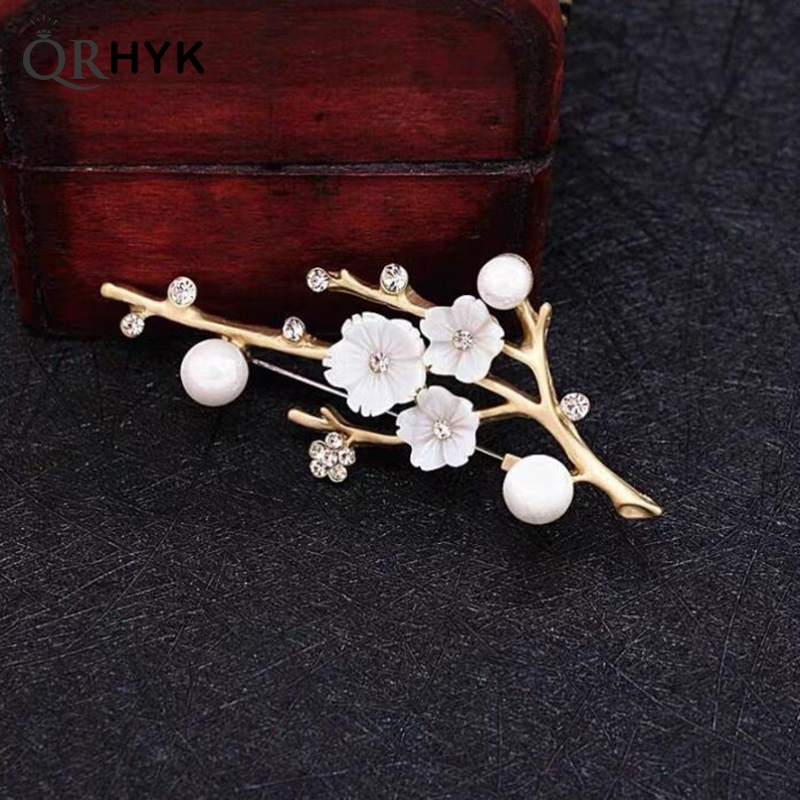 Women Accessories Bouquet - Bros bunga Plum buatan tangan pin