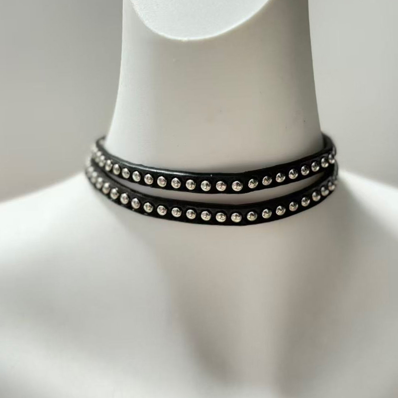 Kalung Punk Rivet Choker Kulit - Women'S Accessories In The 90S ulasan dan harga