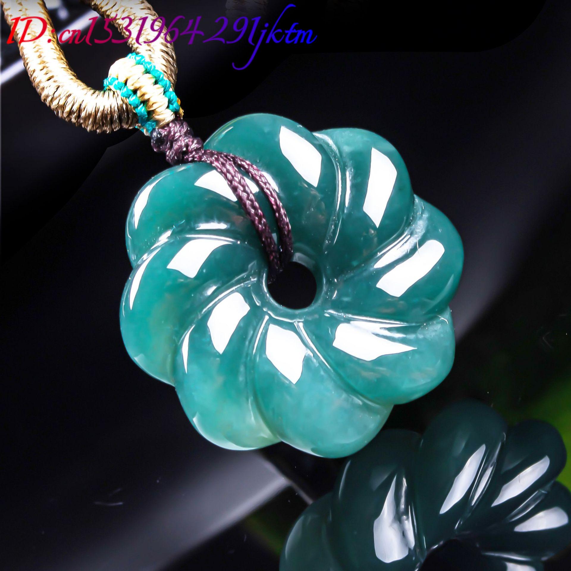 Kalung Liontin Bunga Giok Burm - Woman Accessory ulasan dan harga