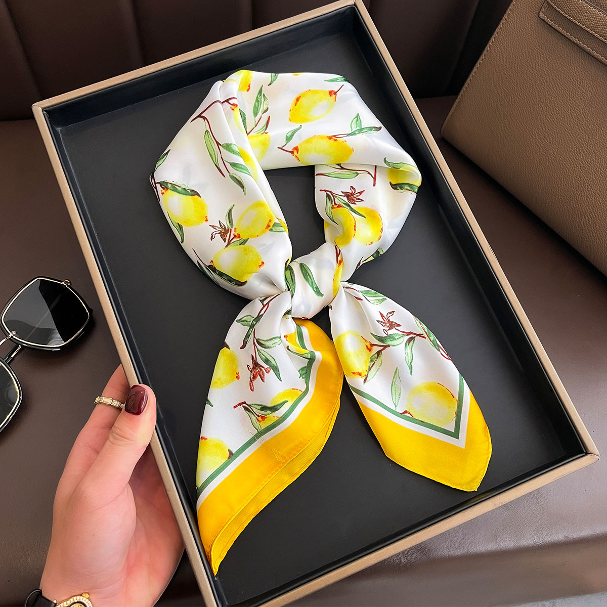 Syal Sutra Persegi Gambar Ceta - Silk Scarf Square ulasan dan harga