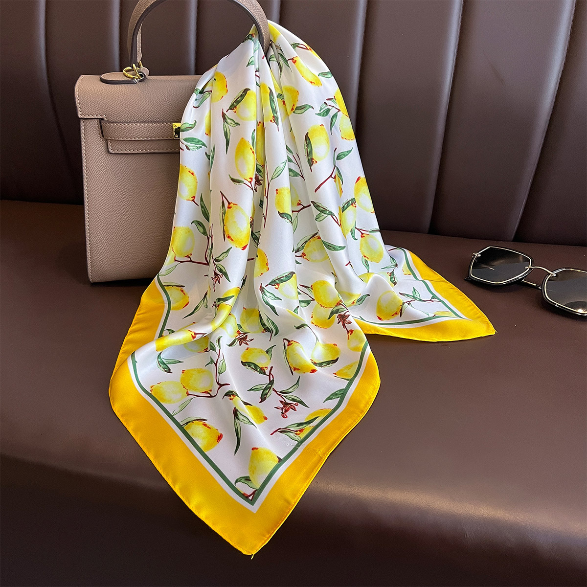 Syal Sutra Persegi Gambar Ceta - Silk Scarf Square ulasan dan harga